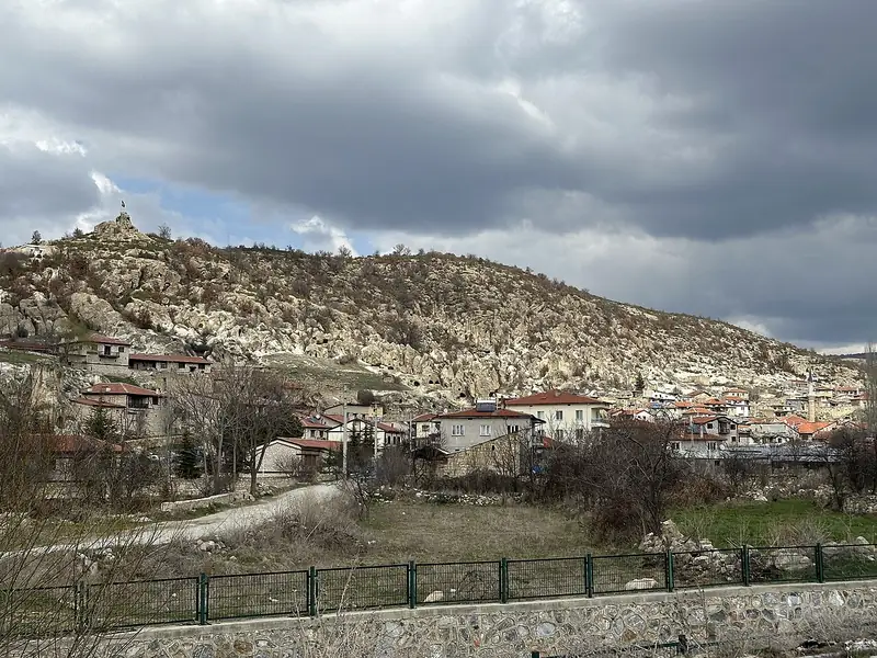 Ayazini Ören Yeri (Metropolis)