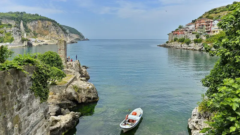 Amasra Limanları ve Çekiciler Çarşısı