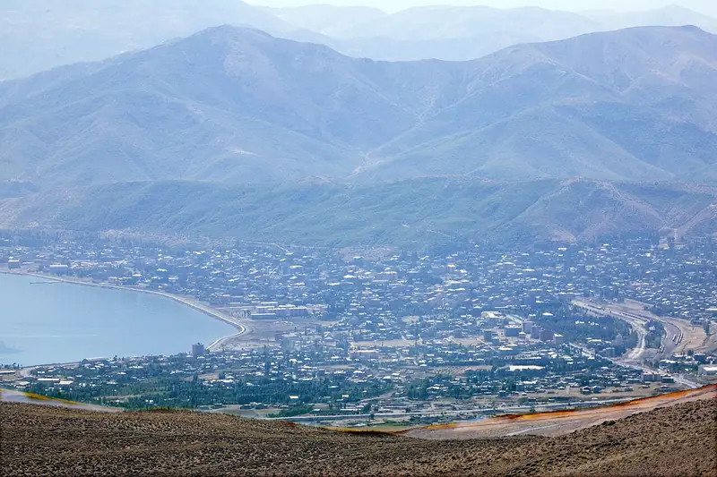 Tatvan (25 km)