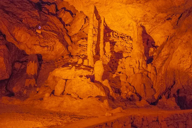 İnsuyu Mağarası