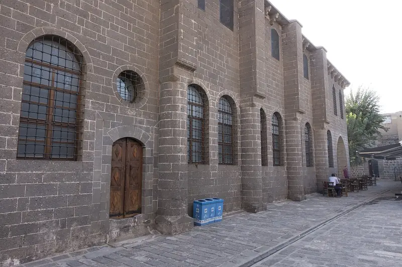 Surp Giragos Ermeni Kilisesi