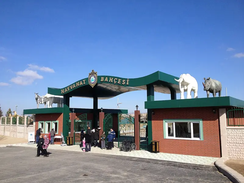 Eskişehir Hayvanat Bahçesi ve Eti Sualtı Dünyası