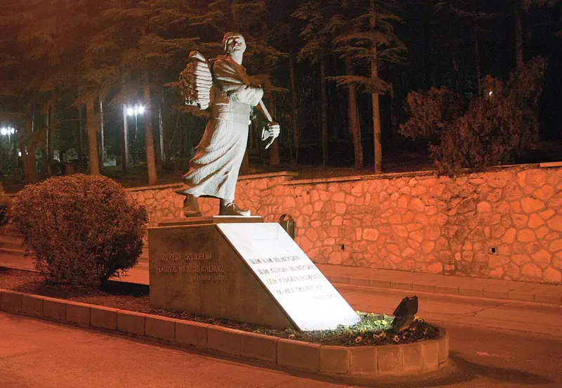 Yunus Emre Külliyesi ve Türbesi (Mihalıççık)