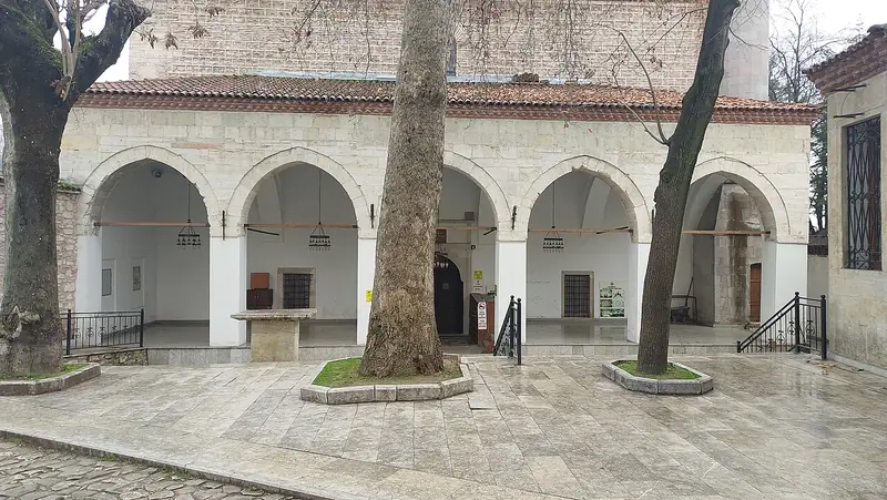 Köprülü Mehmet Paşa Camii ve Yemeniciler Arastası