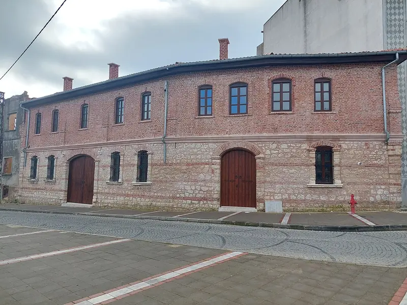 Yayla Mahallesi ve Yayla Meydanı