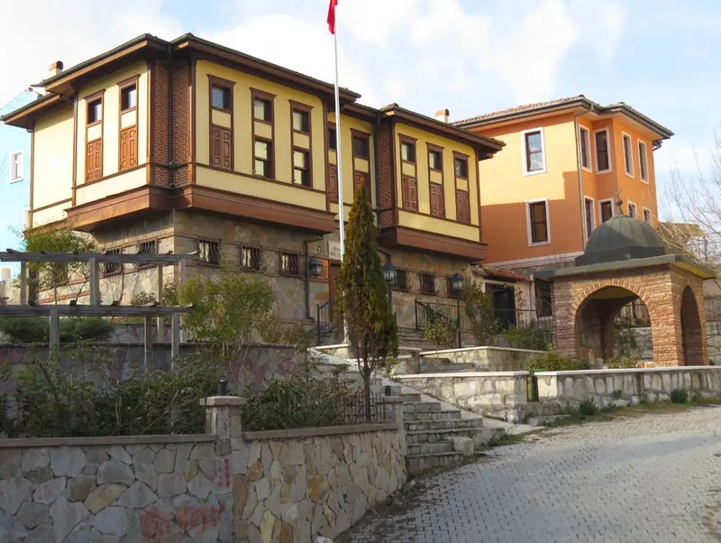Evliya Çelebi Evi ve Kültür Sanat Evi