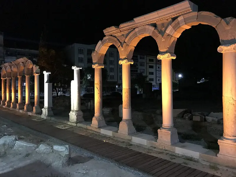 Thyateira (Akhisar Tepe Mezarlığı Örenyeri)