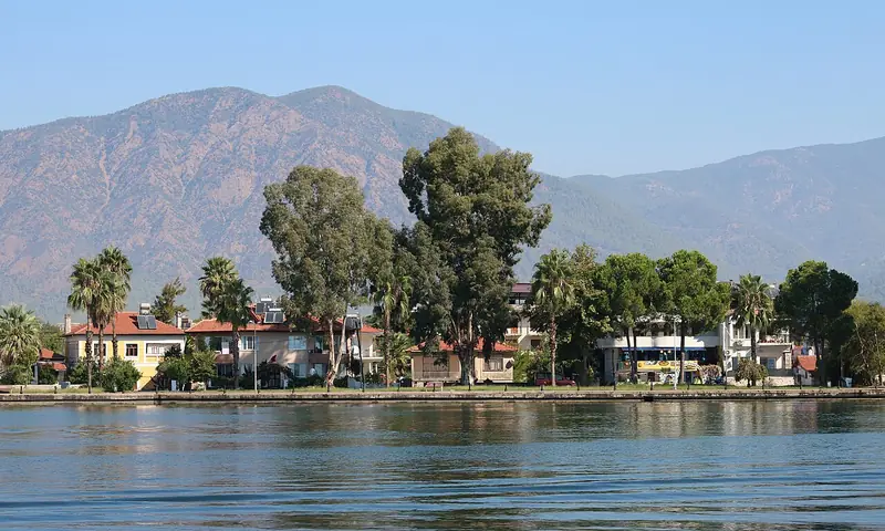 Köyceğiz Gölü ve Sultaniye Kaplıcaları