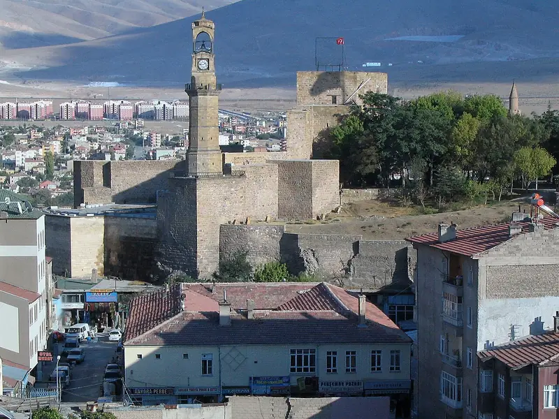 Niğde Kalesi ve Saat Kulesi