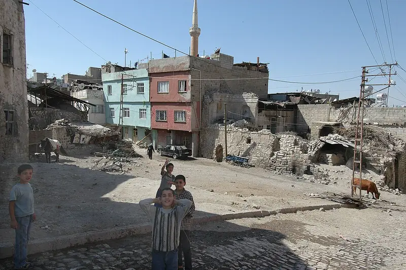 Babudarp Camii ve Taş Havuzu