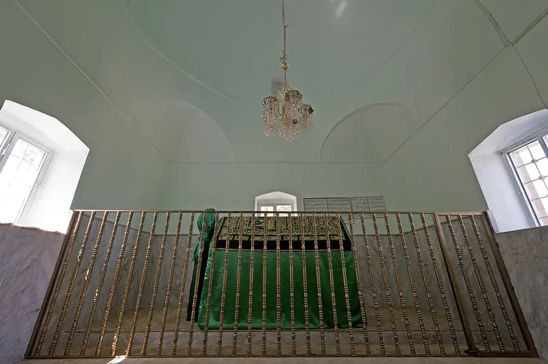 Şeyh Hamza el-Kebir ve Şeyh İbrahim el-Mücahid Türbeleri