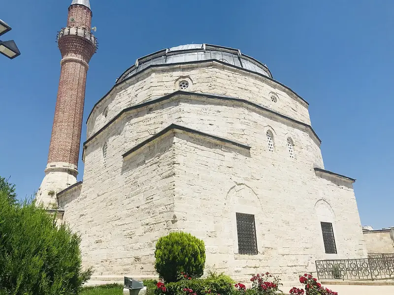 Kale Camii ve Kent Meydanı