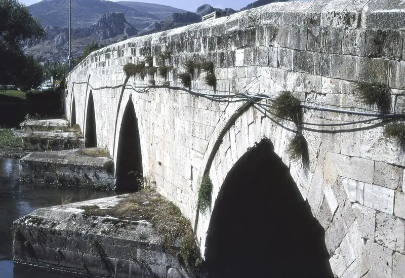 Hıdırlık (Yeşilırmak) Köprüsü